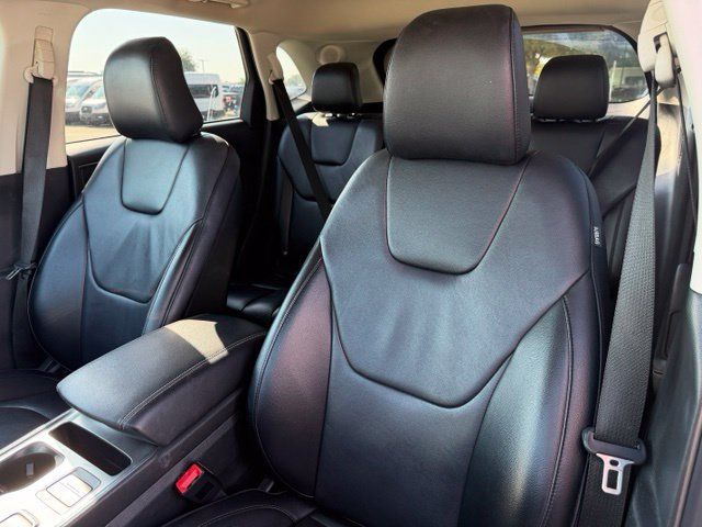Certified 2022 Ford Edge Titanium AWD/4WD image 11