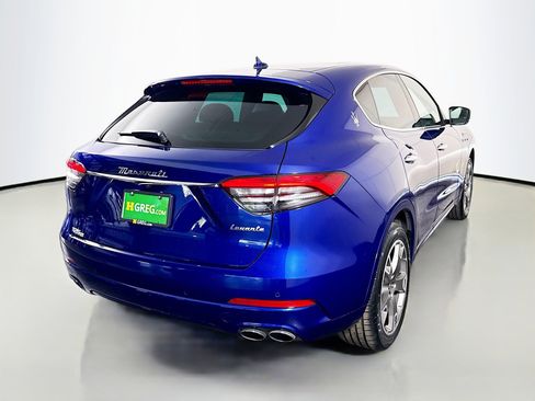 Used 2023 Maserati Levante GT AWD/4WD image 10
