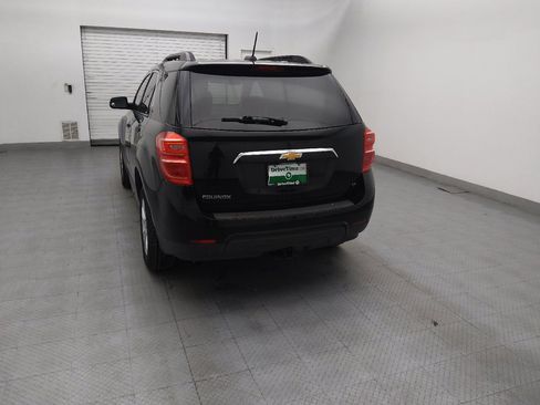 Used 2017 Chevrolet Equinox LT image 6