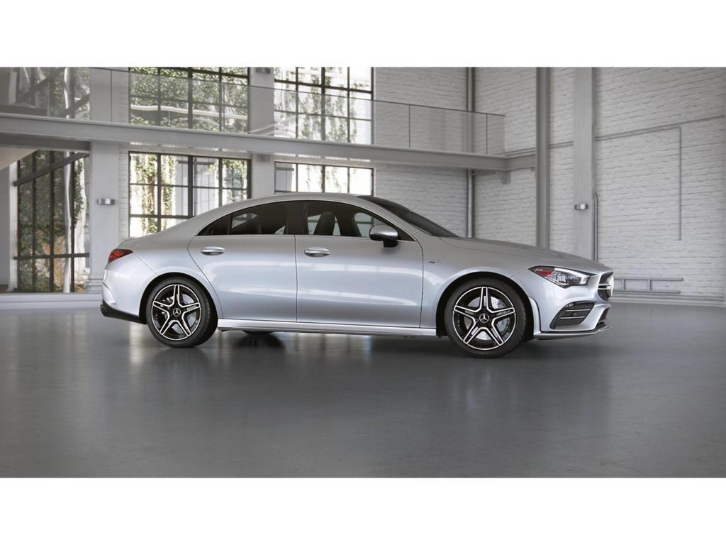 Certified 2022 Mercedes-Benz CLA 35 AMG 4MATIC image 15