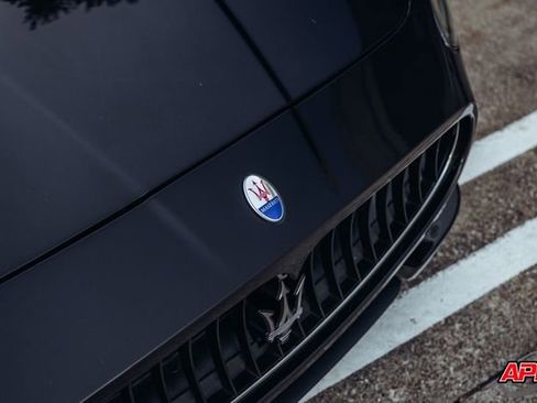 Used 2013 Maserati GranTurismo Sport image 27