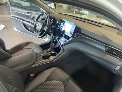Used 2023 Toyota Camry SE image 31