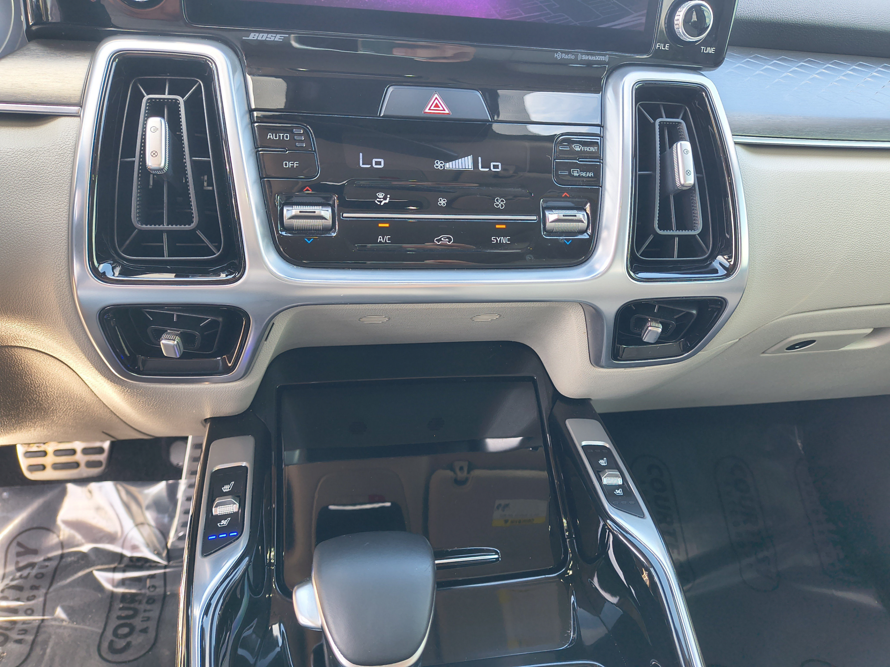 Used 2022 Kia Sorento SX FWD image 27