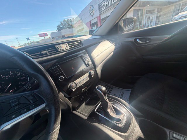 Used 2019 Nissan Rogue S w/ Special Edition Package FWD image 21