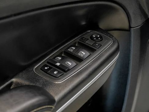 Used 2022 Chrysler 300 S RWD image 56