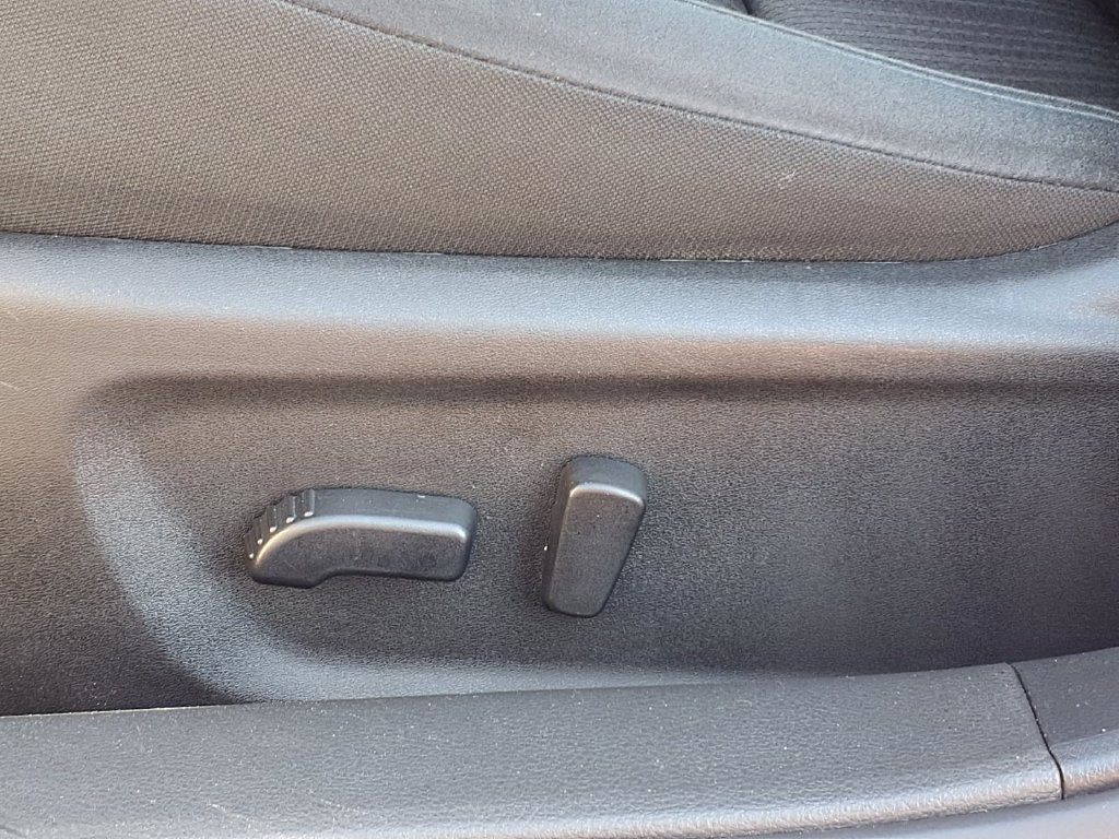 Used 2025 Nissan Altima 2.5 SV FWD image 5
