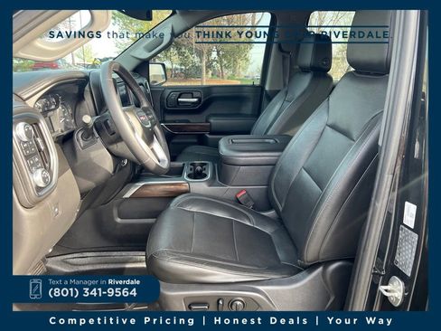 Used 2019 GMC Sierra 1500 SLT w/ SLT Premium Package image 9