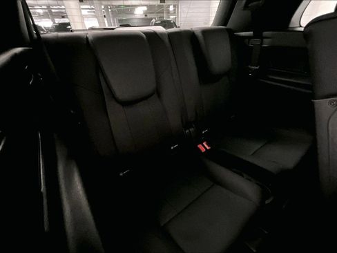 Used 2026 Mercedes-Benz GLB 250 image 36