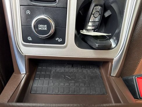 Used 2023 Ford Explorer King Ranch w/ Technology Package AWD/4WD image 21