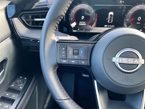 Used 2025 Nissan Kicks SR image 23