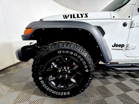Used 2022 Jeep Wrangler Unlimited Sport AWD/4WD image 8