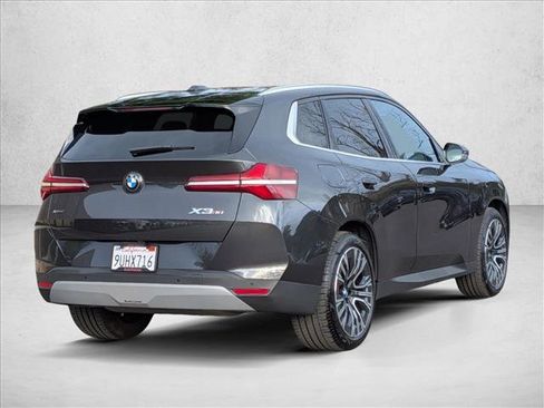 Used 2025 BMW X3 xDrive30i w/ Premium Package image 5