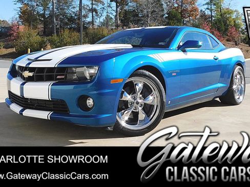 Used 2010 Chevrolet Camaro SS image 1