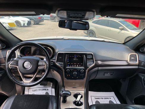 Used 2015 Jeep Grand Cherokee Altitude AWD/4WD image 11