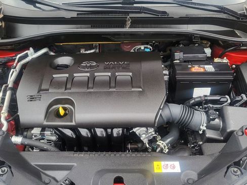 Used 2020 Toyota C-HR XLE image 34