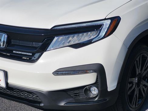 Certified 2022 Honda Pilot Black Edition image 8