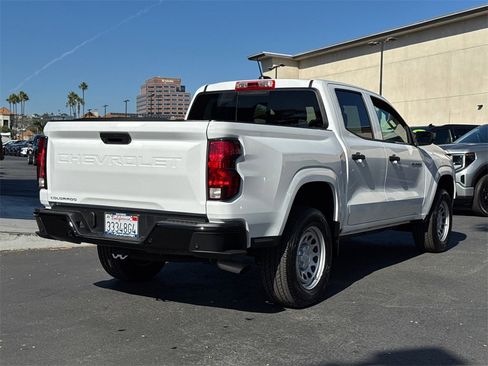 Used 2025 Chevrolet Colorado W/T image 11