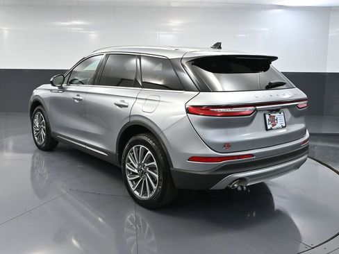 Used 2024 Lincoln Corsair Reserve image 8