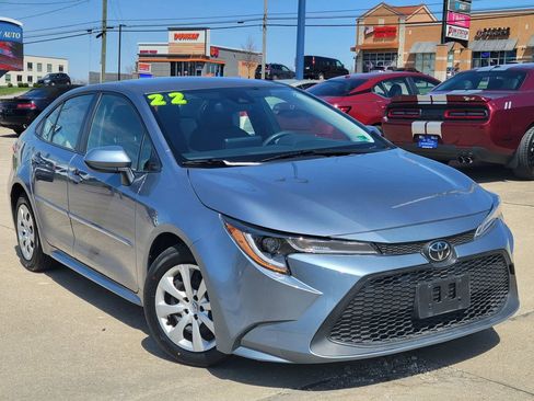 Used 2022 Toyota Corolla LE image 28