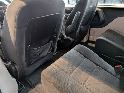 Used 2013 Dodge Grand Caravan American Value Package image 16