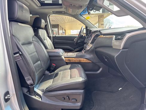 Used 2016 GMC Yukon XL Denali w/ Open Road Package AWD/4WD image 29