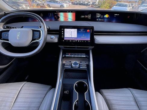 Used 2024 Lincoln Nautilus Reserve w/ Equipment Group 203A image 14