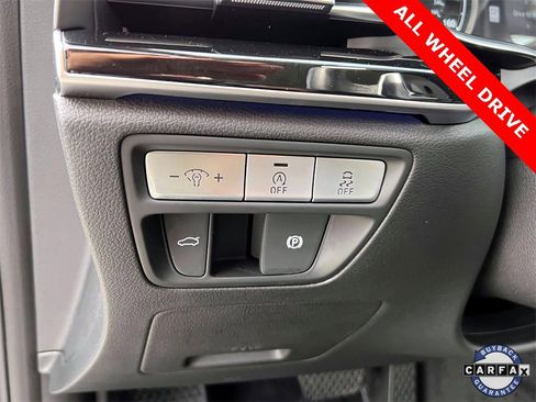 Certified 2023 Genesis G80 2.5T image 17