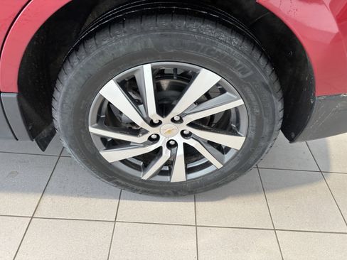 Used 2024 Chevrolet Equinox LT w/ LPO, Floor Liner Package FWD image 6