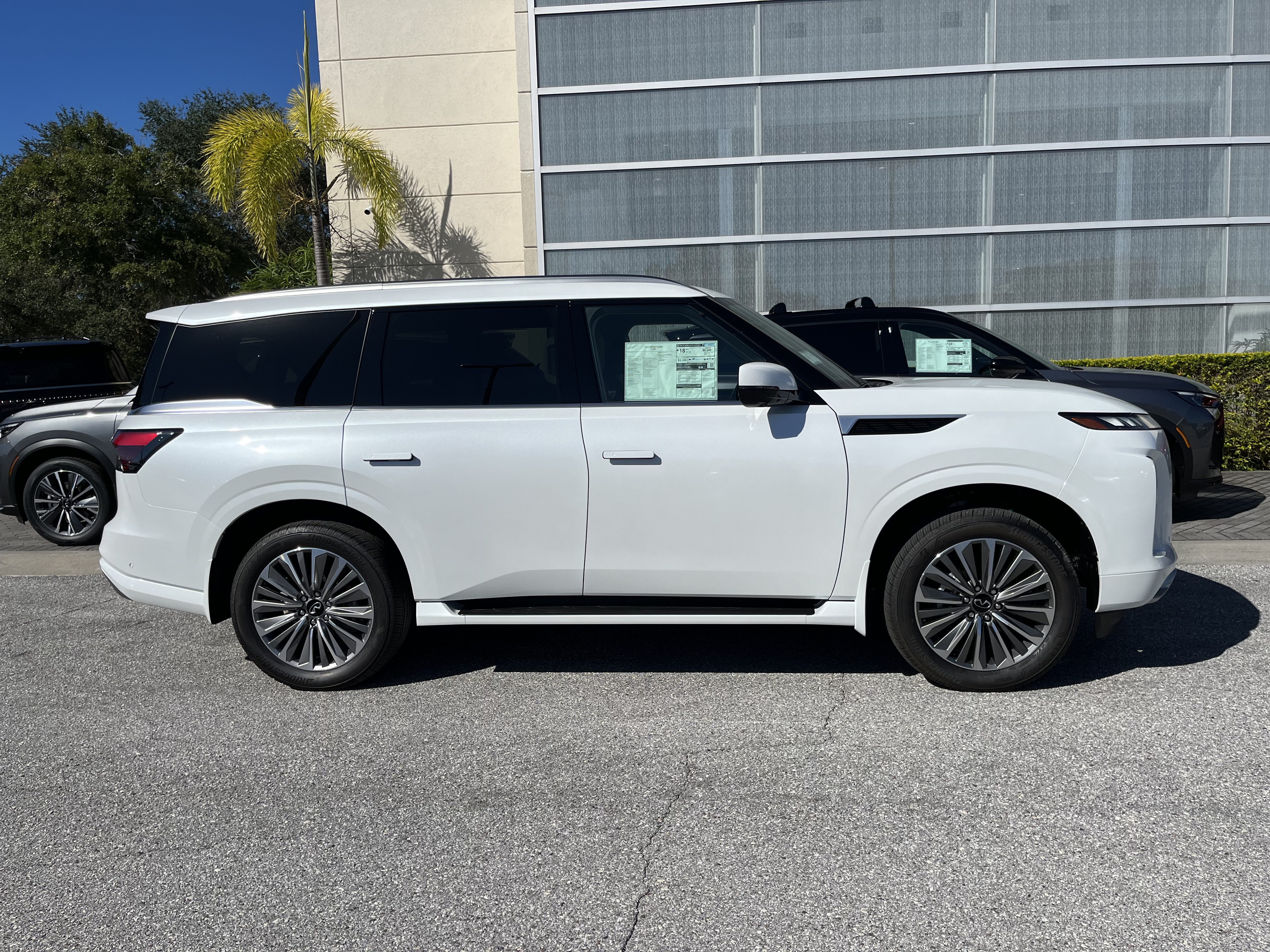 New 2027 INFINITI QX80 Luxe w/ Cargo Package RWD image 6