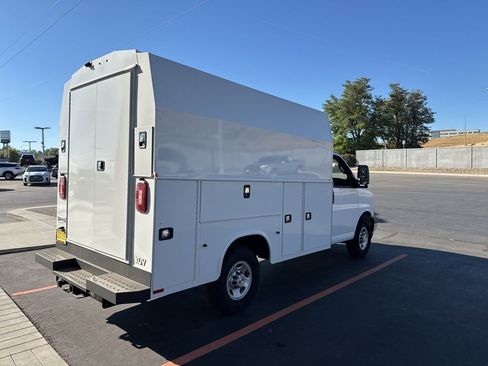 New 2024 Chevrolet Express 3500 w/ Power Convenience Package RWD image 16