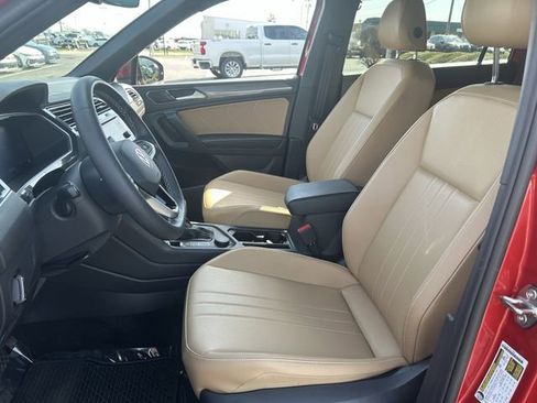 Certified 2023 Volkswagen Tiguan SE AWD/4WD image 22
