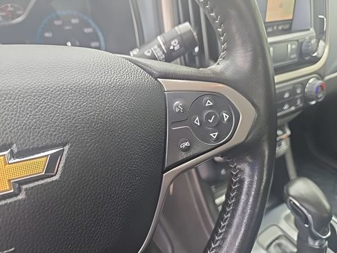 Used 2022 Chevrolet Colorado Z71 AWD/4WD image 23