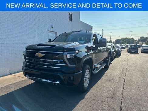 Used 2024 Chevrolet Silverado 2500 LTZ w/ LTZ Plus Package AWD/4WD image 1