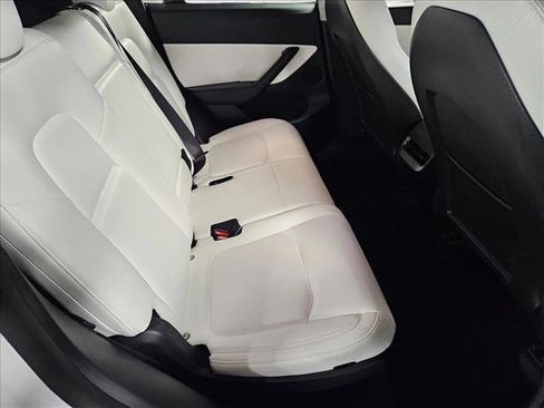 Used 2021 Tesla Model Y Long Range image 20