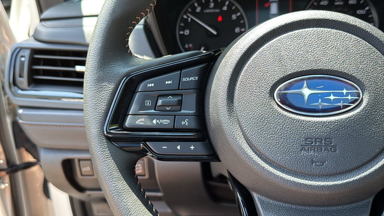 Certified 2025 Subaru Forester Touring AWD/4WD image 14