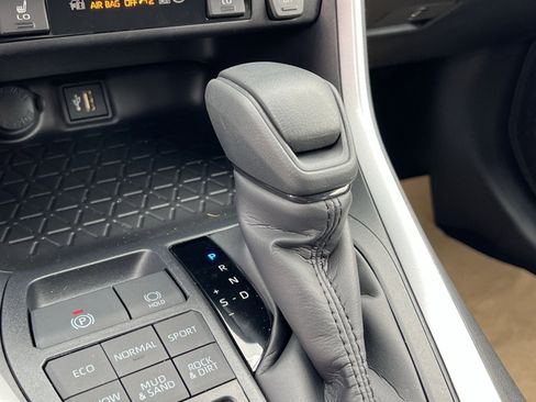 New 2025 Toyota RAV4 XLE image 16