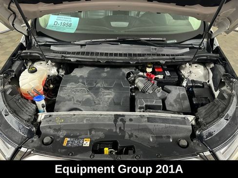 Used 2017 Ford Edge SEL w/ Equipment Group 201A AWD/4WD image 5