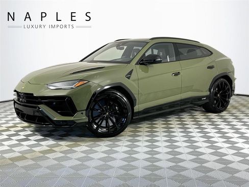 Used 2024 Lamborghini Urus S image 1