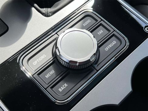 Used 2025 INEOS Grenadier image 30