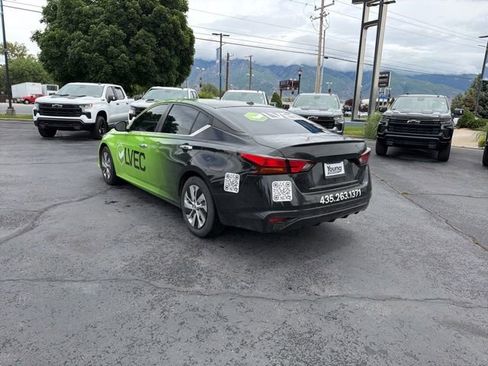 Used 2019 Nissan Altima 2.5 S FWD image 3