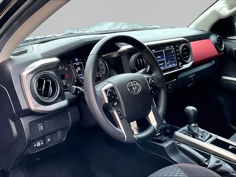 Used 2023 Toyota Tacoma SR5 AWD/4WD image 18