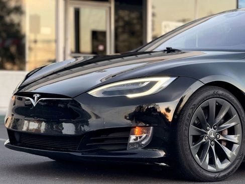 Used 2016 Tesla Model S 90D image 3
