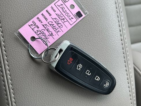 Used 2014 Ford C-MAX Energi SEL image 18