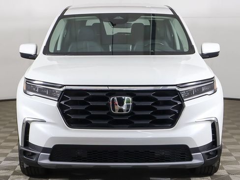 Used 2023 Honda Pilot EX-L image 11