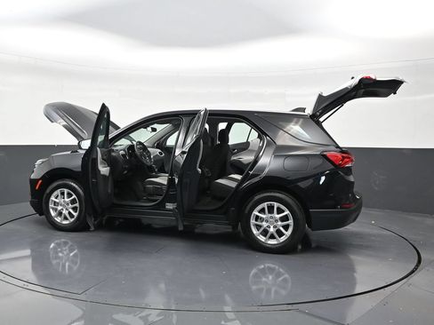Used 2024 Chevrolet Equinox LS w/ Driver Confidence II Package FWD image 27