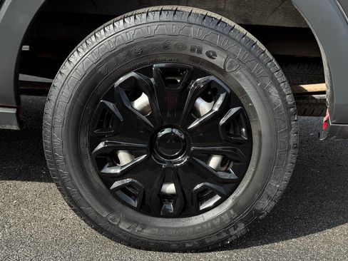 Used 2015 Ford Transit 250 148 Medium Roof RWD image 9