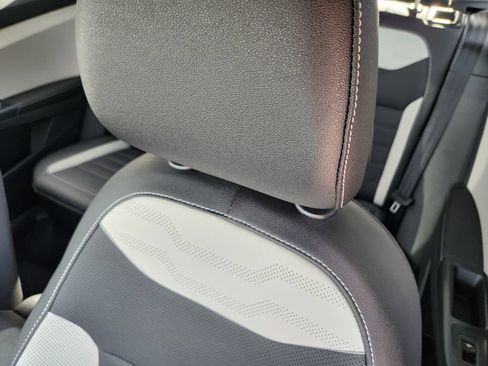 New 2026 Volkswagen Taos SEL AWD/4WD image 6
