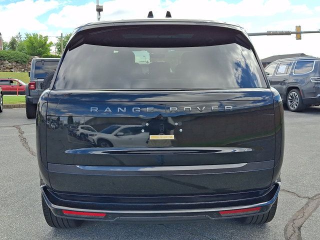 Used 2025 Land Rover Range Rover Long Wheelbase SE AWD/4WD image 5