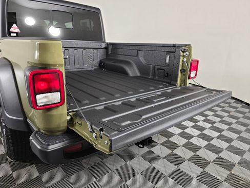 New 2026 Jeep Gladiator Sport image 14