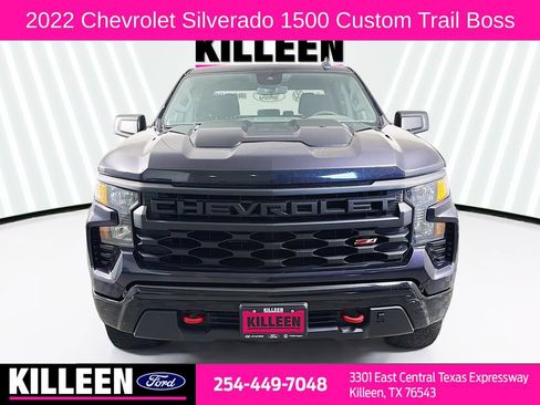 Used 2022 Chevrolet Silverado 1500 Custom Trail Boss AWD/4WD image 2